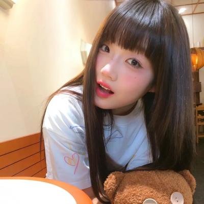 看她轻轻的飞起